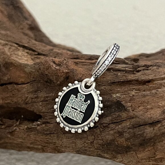 Pandora Halloween Haunted Mansion Hitchhiking Ghosts S925 Silver Dangle Charm - Picture 2 of 4